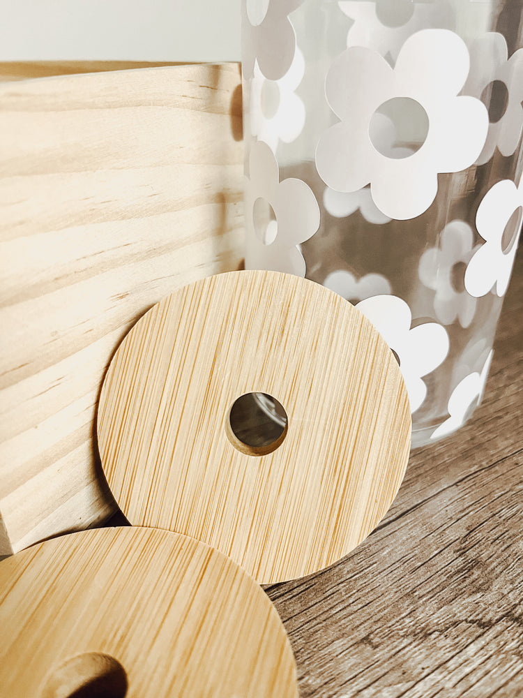 Bamboo lid for iced coffee glass