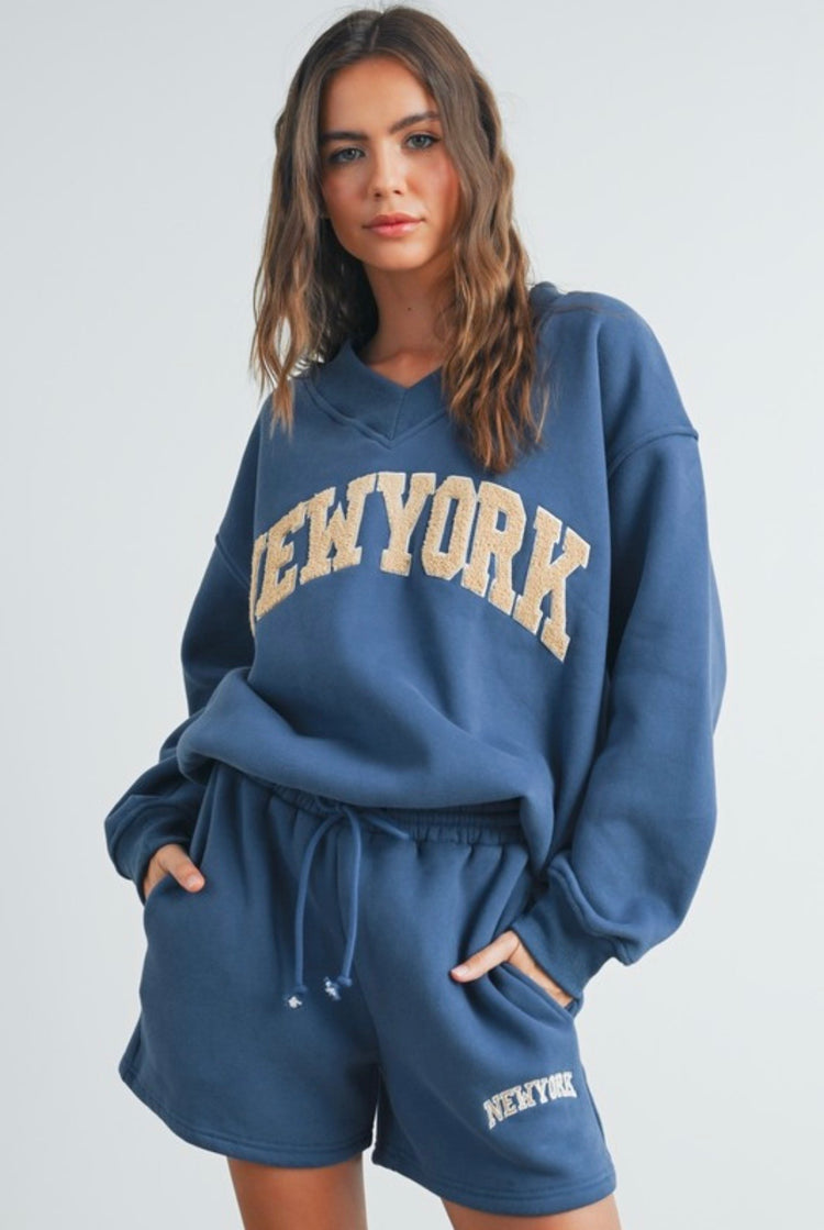 New York V-Neck Sweatshirt