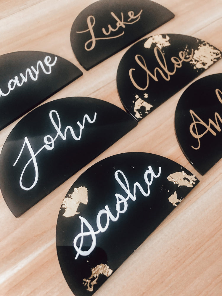 Black half-arched place cards